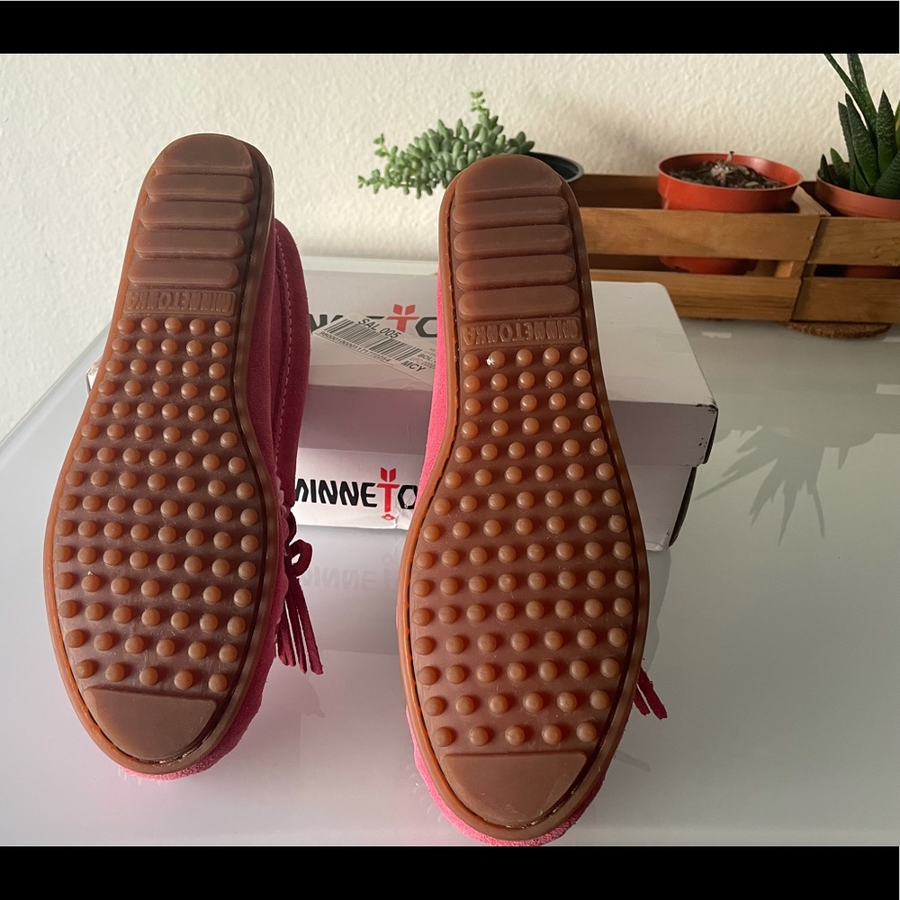 MINNETONKA “Kilty” Moccasins - Hot Pink - Picture 14 of 15